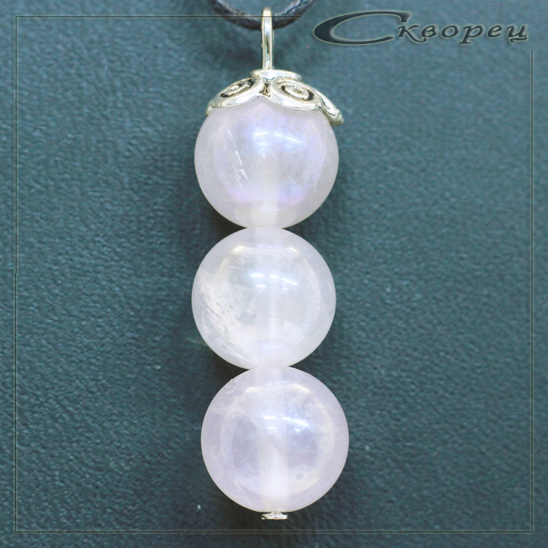 421104 - Подвеска три шарика 10 мм из кварца розового